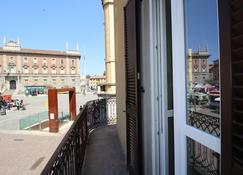 Piazza Trento 11 - Monza - Balcone