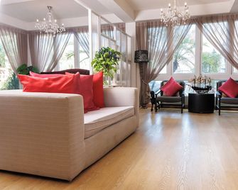 Rasa Boutique Hotel Chiang Rai - צ'אנג ראי - סלון