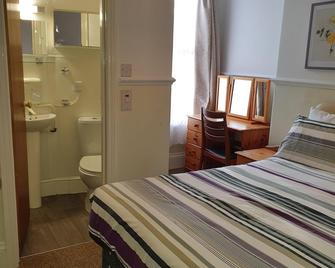 Seaford Lodge Apartments - Weston-super-Mare - Bedroom