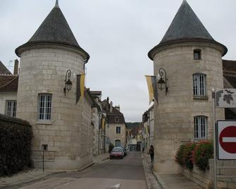 La Petite Sentence de Noyers - Noyers-sur-Serein - Bâtiment