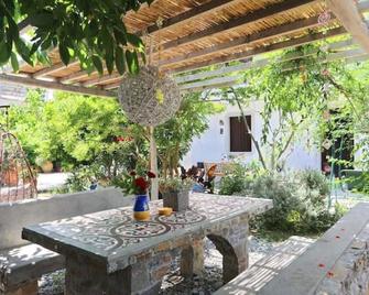 Yianna Cottage Studios - Skopelos - Pati