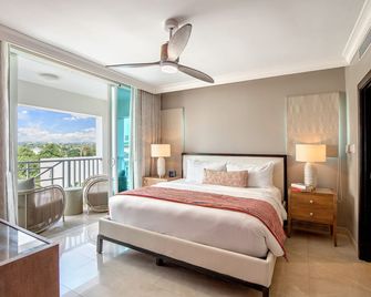 Concierge Collection at O2 Beach Club & Spa by Ocean Hotels - St Lawrence Gap - Schlafzimmer