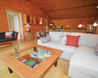 Two-Bedroom Holiday Home In Faxe - Faxe - Soggiorno