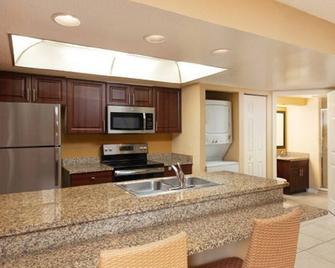 Westgate Vacation Villas Resort - Kissimmee - Kitchen