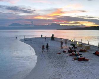Bluewater Sumilon Island Resort - Oslob - Strand