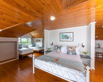 Palm Beach Hotel - Grand'Anse Praslin - חדר שינה