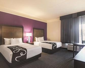 La Quinta Inn & Suites by Wyndham Oklahoma City - NW Expwy - אוקלהומה סיטי - חדר שינה