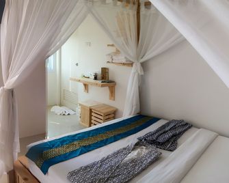 Baan Urt Suratthani Airport Hotel - Phunphin