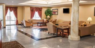 Comfort Suites near Indianapolis Airport - Indianápolis - Lobby