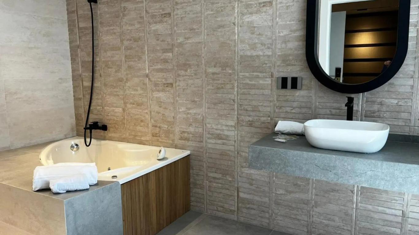 هوتل ريز زيريس