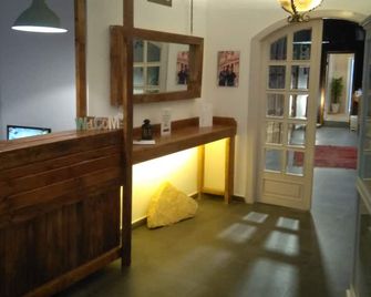 The Cabin Hostel - Amman - Patio