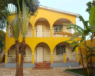 Harmony house apartments - Serrekunda - Building