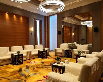 Holiday Inn Chengdu Century City-Westtower By IHG - Chengdu - Lounge