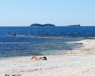 Apartments with parking space Rovinjsko Selo, Rovinj - 24651 - Rovinj - Beach