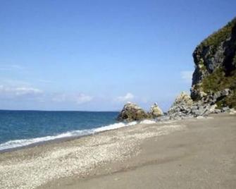 Camera - Mongiove - Playa