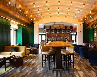 Hotel Indigo Hattiesburg By IHG - Hattiesburg - Bar