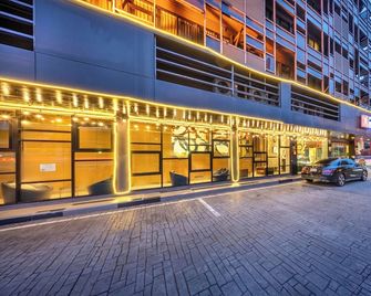 M2 de Bangkok Hotel - Bangkok - Edificio