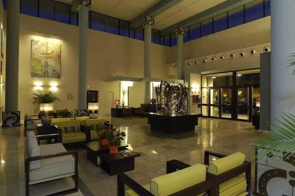Leo Punta Umbria - Apartments - Punta Umbría - Hall d’entrée