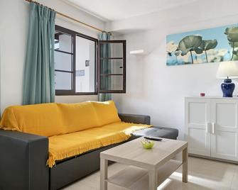 Casa Candido 2 - Playa Honda - Sala de estar