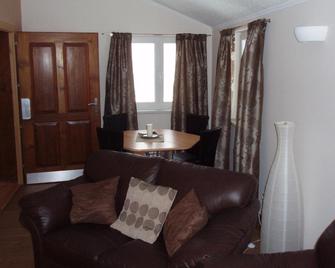 Hotel-Gasthof Strasswirt - Hermagor - Wohnzimmer