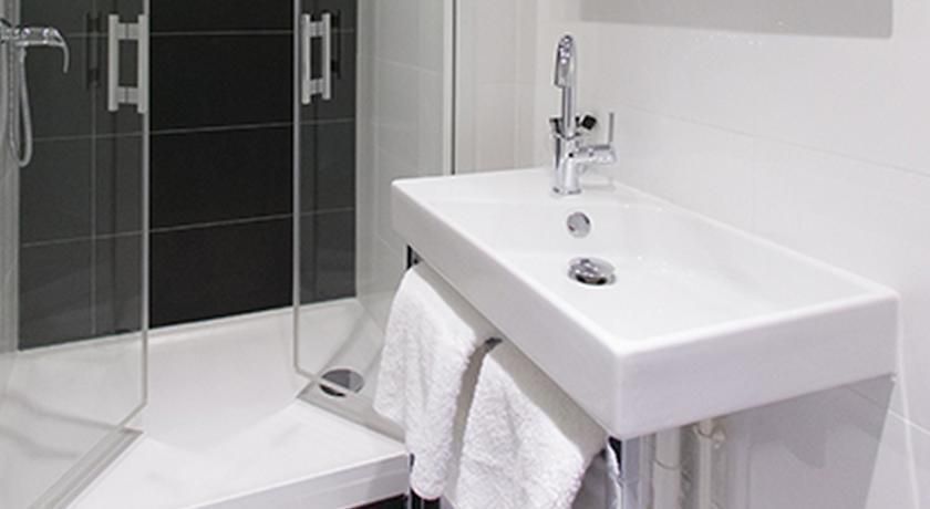 Hotel des Anges - סטרסבור - חדר רחצה