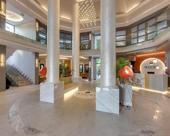 The Grand Blue Sky International - Kusadasi - Lobby