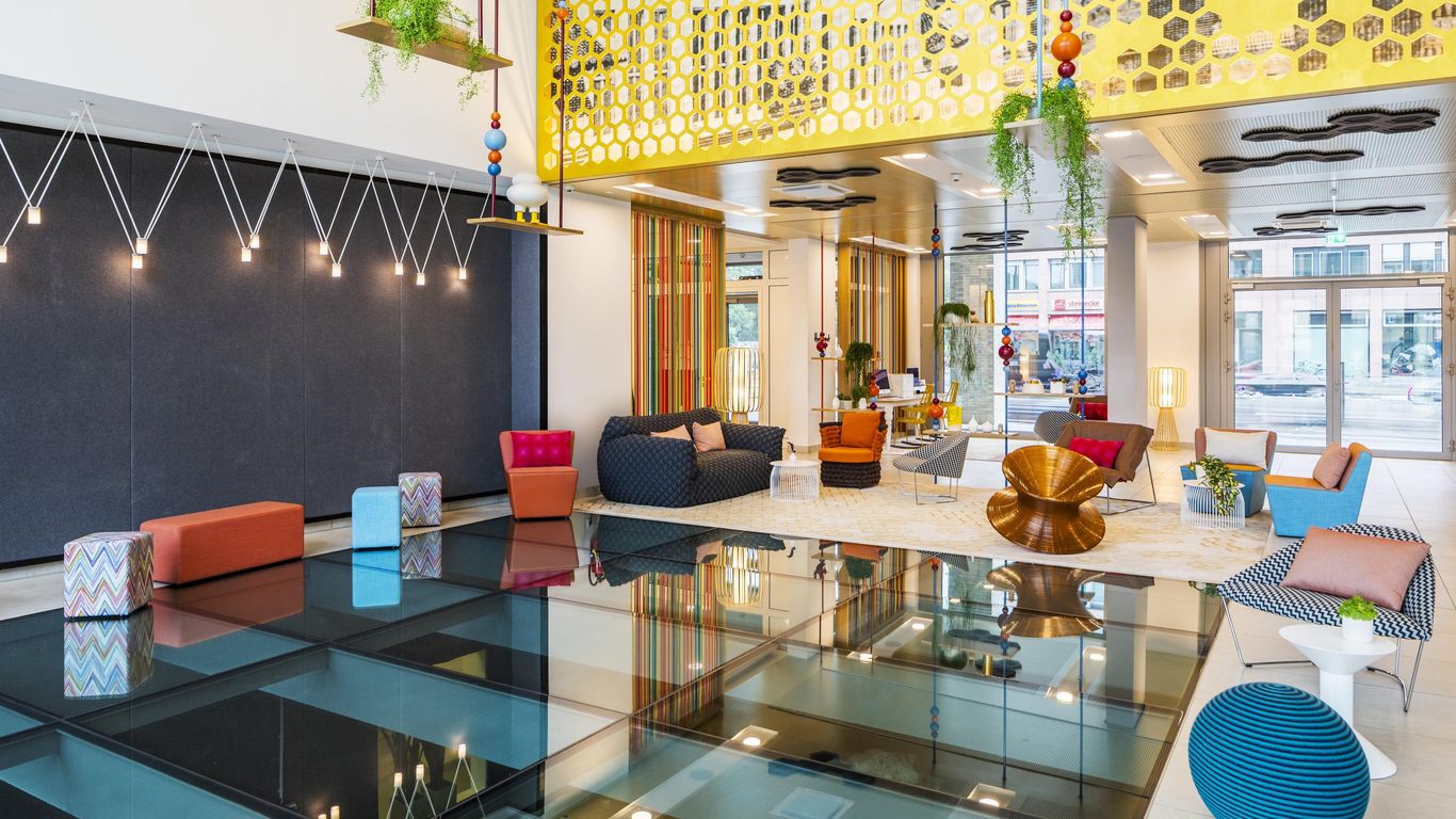 Capri by Fraser Berlin