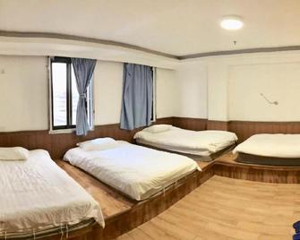 Lazy Gaga Youth Hostel - Guangzhou - Bedroom