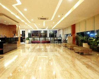 Yasmin Hotel Karawaci - Tangerang - Lobby