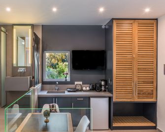 Forum Suites - Chania