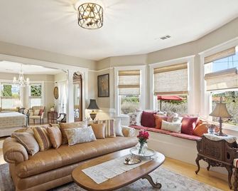 Historic Edna Farmhouse in the middle of Edna Valley Wine Country. - San Luis Obispo - Sala de estar