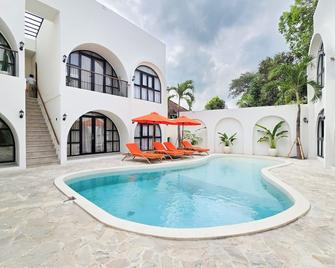 Mila Apartment by Maheswara - North Kuta - Pool
