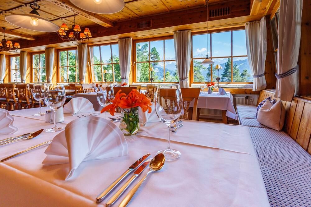 Landkomforthotel Panorama & Restaurant Bella Vista - גרמיש-פרטנקירכן - מסעדה