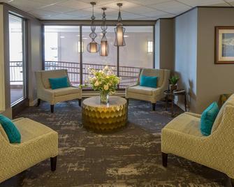 The Voyager Inn - אנקוראג' - טרקלין