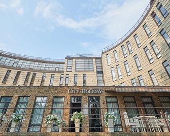 City Holiday Resort & Spa - Kyiv - Edifício