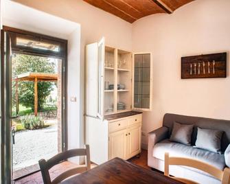 Agriturismo Pieve Sprenna - Buonconvento - Wohnzimmer