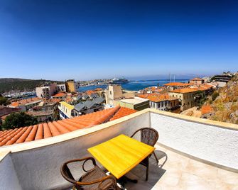 Villa Fanti - Cesme - Balcony