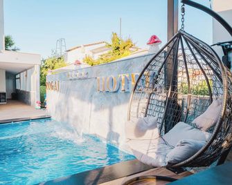 Zogaj Hotel - Ksamil - Basen