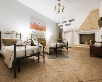 B & B Li Tarici - Deluxe Suite - Maruggio - Habitación