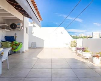 Cobertura no Guaruja a Passos da Praia da Enseada - Guarujá - Balcony