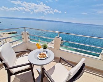 Hotel Sunce - Podstrana - Parveke