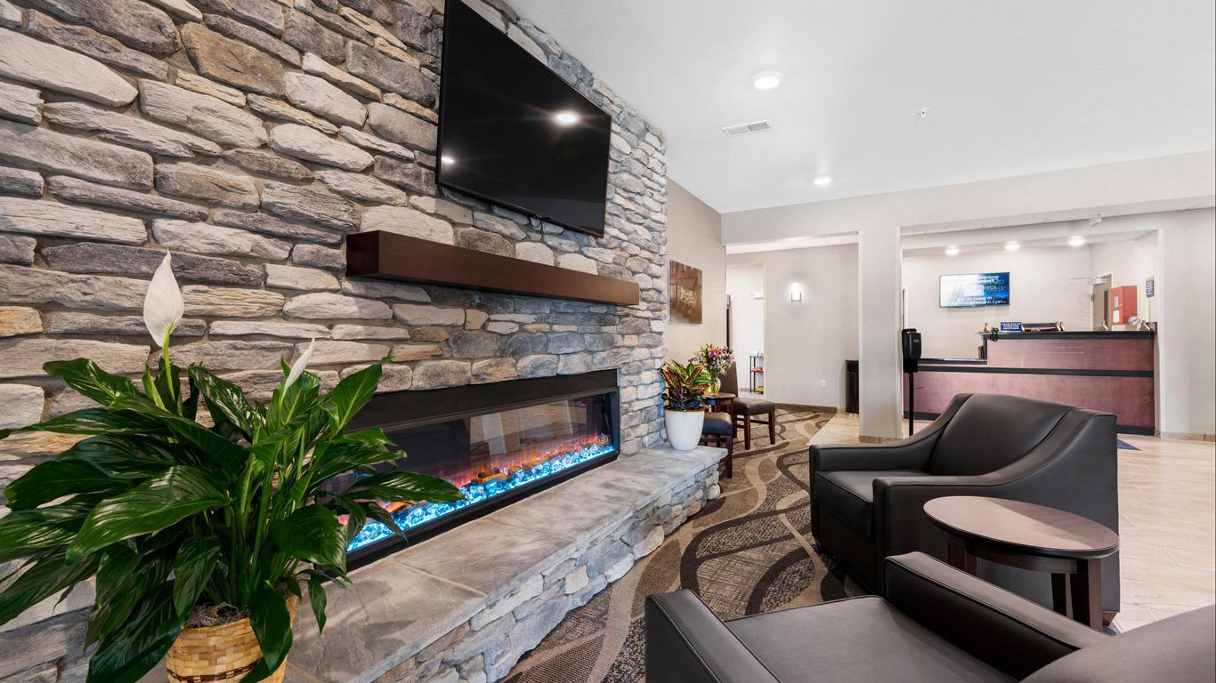 Cobblestone Inn & Suites - Eaton