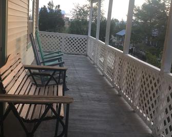 Keaton Beach/Cedar Island Beach Vacation Rental House in Perry, FL - Perry - Balcón