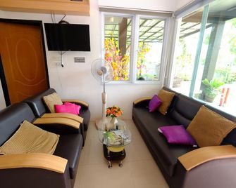 Tafah Residence - Sakon Nakhon - Living room