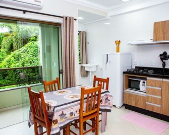 Canto dos Pássaros Flat - Canasvieiras - Florianópolis - Essbereich