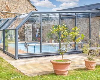 Beautiful Home In Pleudaniel - Pleudaniel - Piscina