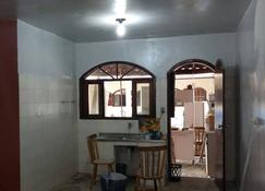 Residential Arapongas-Chales - Guaratuba - Schlafzimmer
