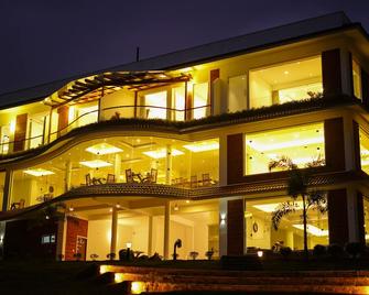 LakeRose Wayanad Resort - Lake view - Kalpetta - Building