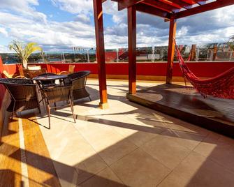 Granlago Hotel - Pouso Alegre - Балкон