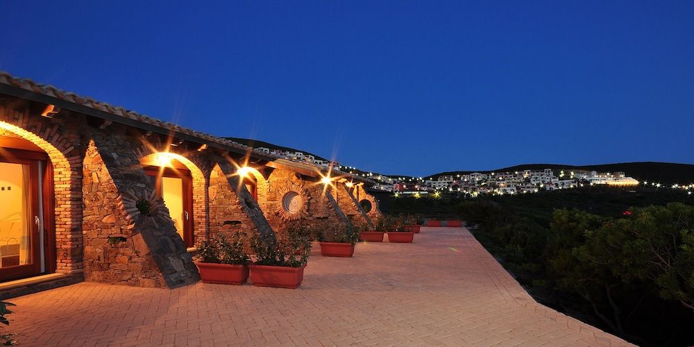 Hotel Corsaro Nero - Arbus - Outdoor view